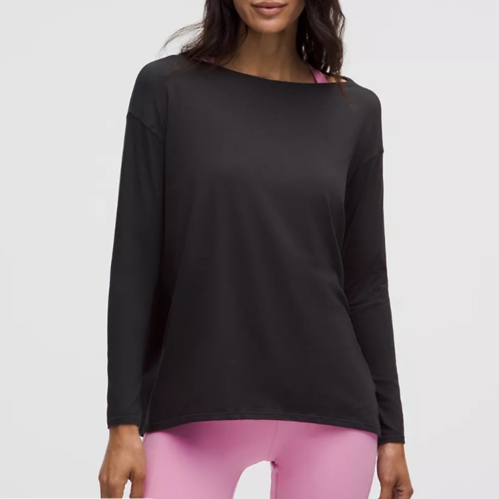 Lululemon Back In Action Long Sleeve. Black. No Size Tag (8 or 10?)